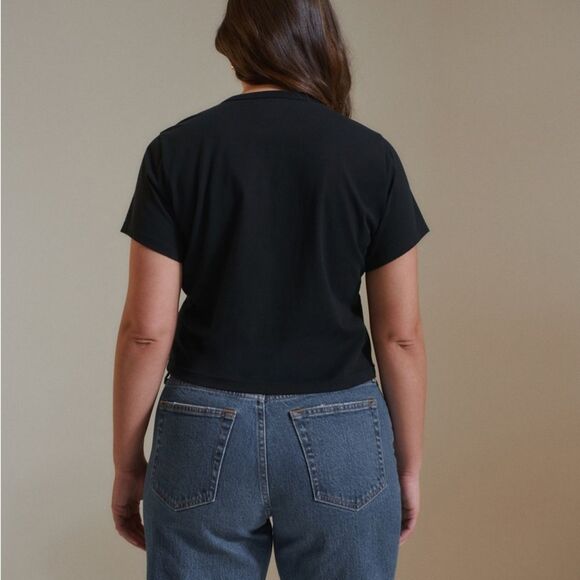 Abercrombie & Fitch Black Short Sleeve Tee size m EUC - Picture 2 of 5